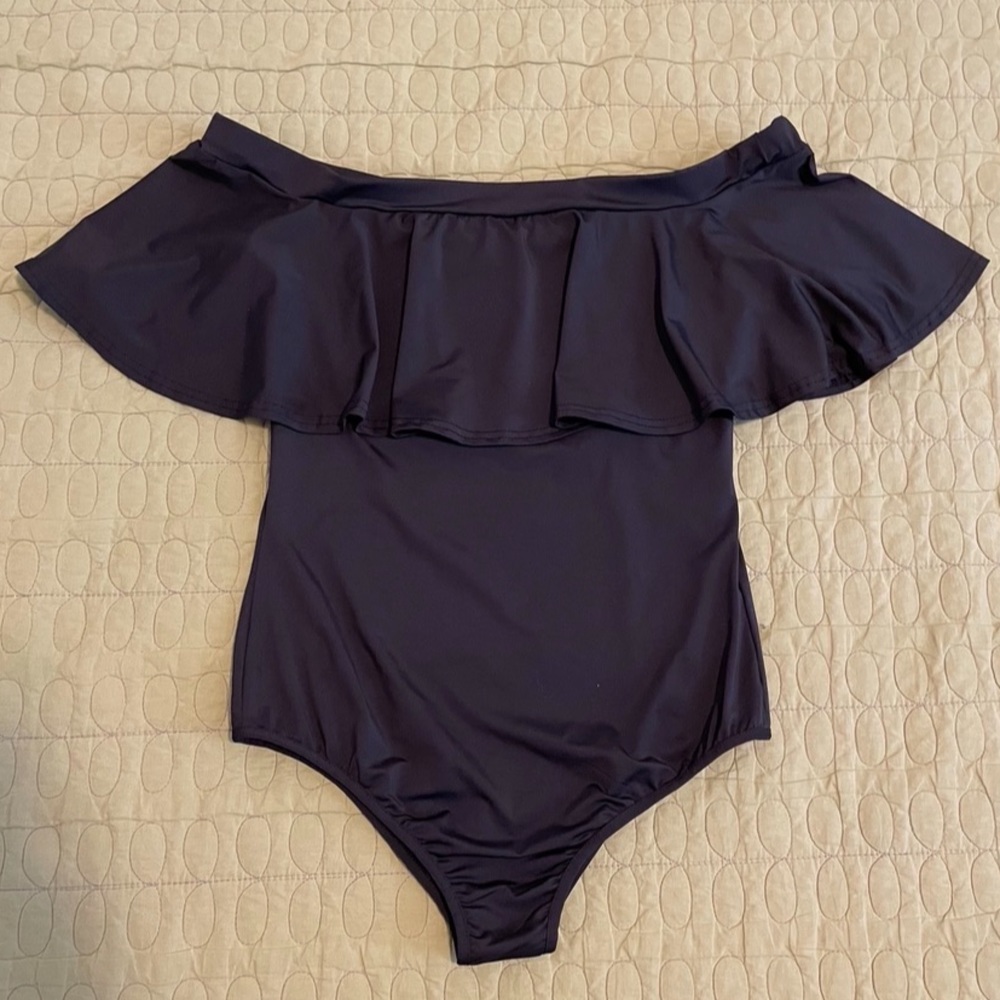 Body Suit Black 1-piece pull-on stretchable worn on or off the shoulders, Size M